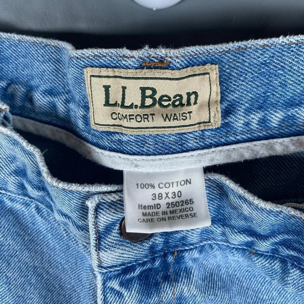 L.L. Bean Men's Comfort Fit Light Blue Jeans Sz 38x30 Straight LB005016